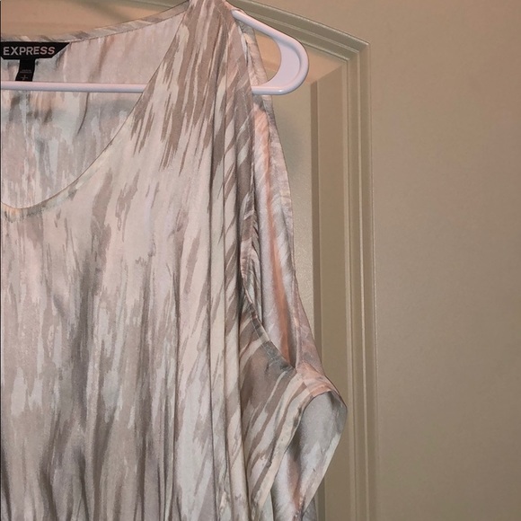 Express Top - Picture 3 of 5